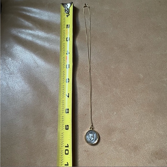 Gold & silver plated Coin charm pendant necklace
Roman coin Augustus vintage - Picture 6 of 6